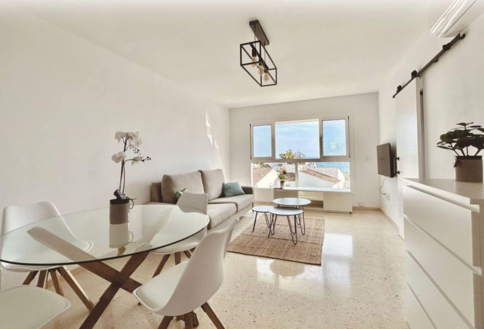 Apartamento de 2 habitaciones en Riviera del Sol en venta con piscina - 315.000 € (Ref: 9559755)