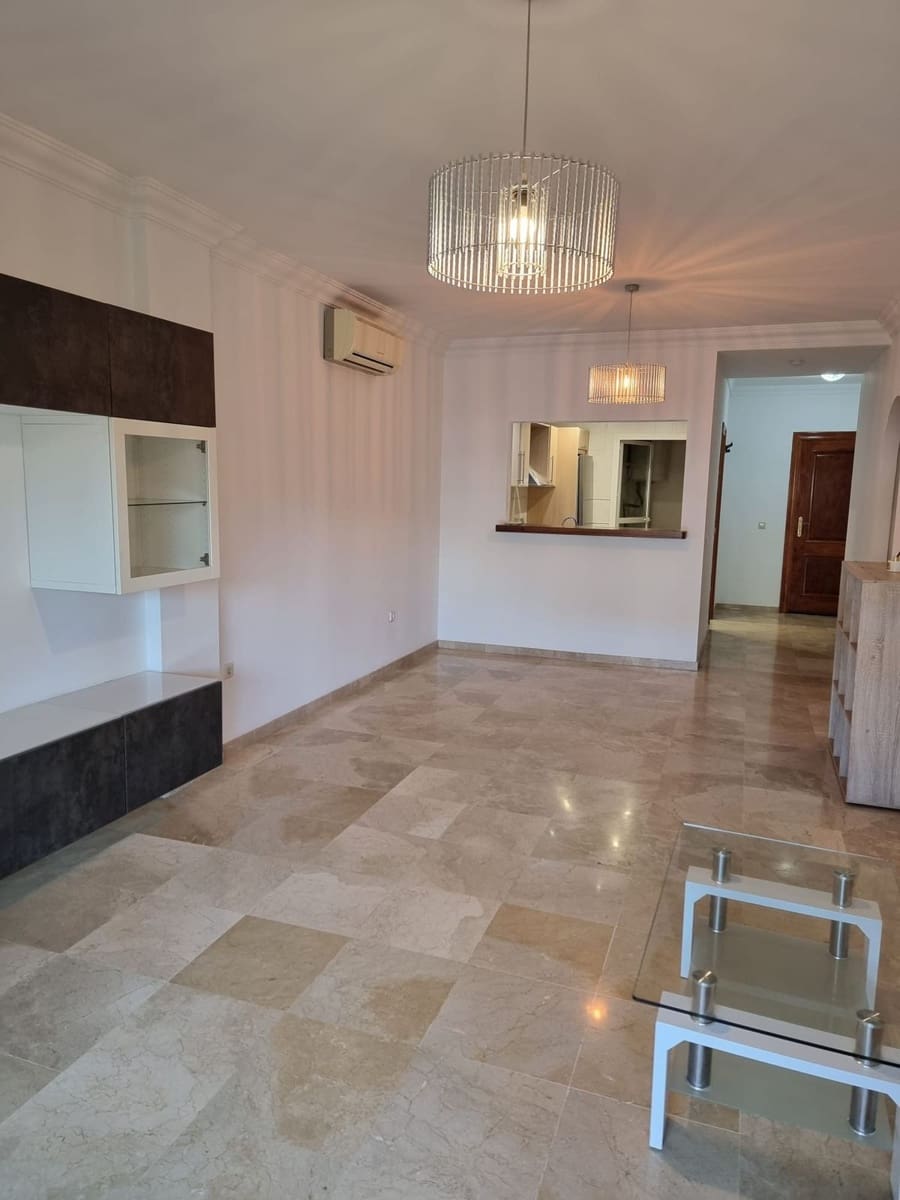 2 soveværelse Lejlighed til salg i La Cala Hills med swimmingpool - € 320.000 (Ref: 9603377)