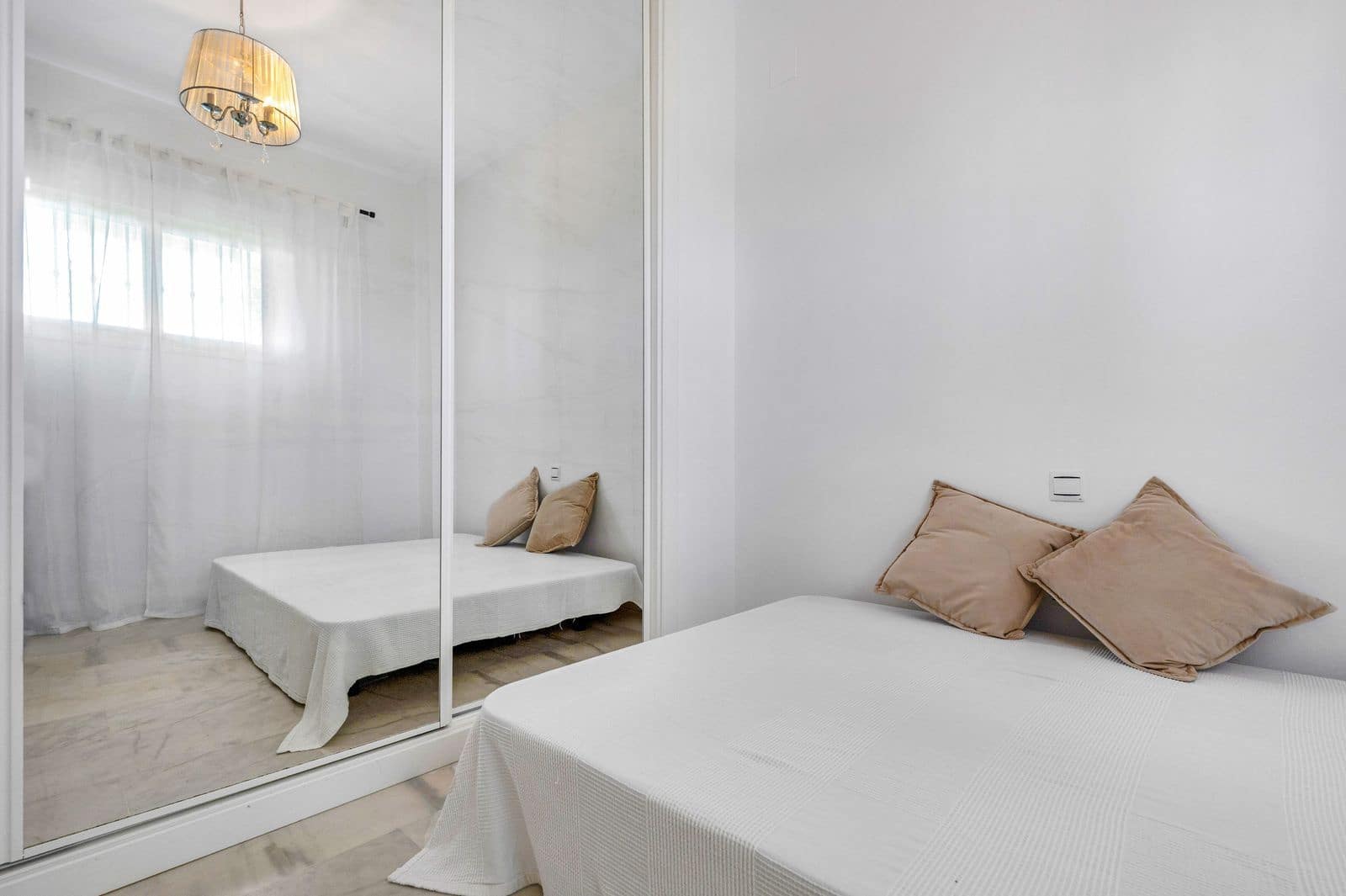 2 sypialnia Apartament na sprzedaż w Riviera del Sol z basenem - 319 000 € (Ref: 9603378)