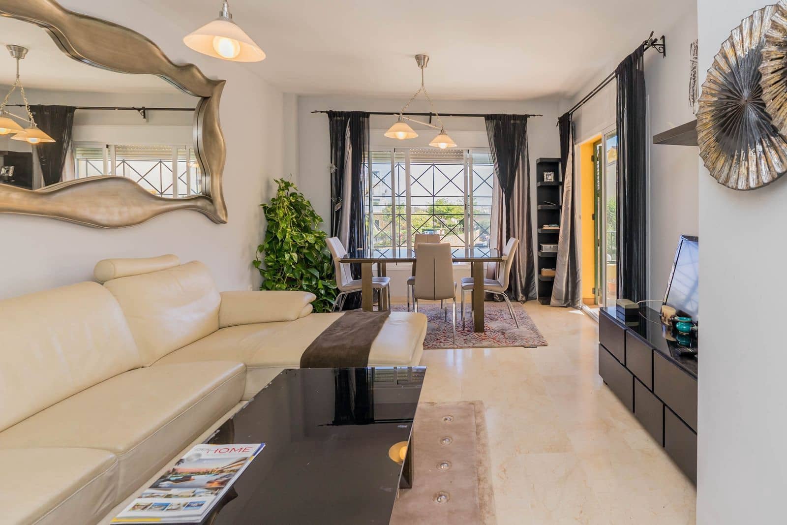 2 makuuhuone Huoneisto myytävänä paikassa Riviera del Sol - 305 000 € (Ref: 9603380)