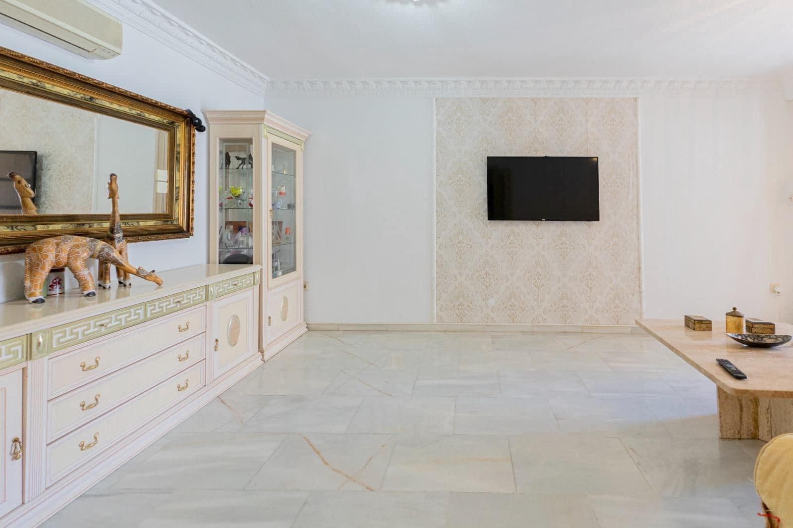 2 Zimmer Apartment zu verkaufen in Fuengirola - 302.000 € (Ref: 9603381)