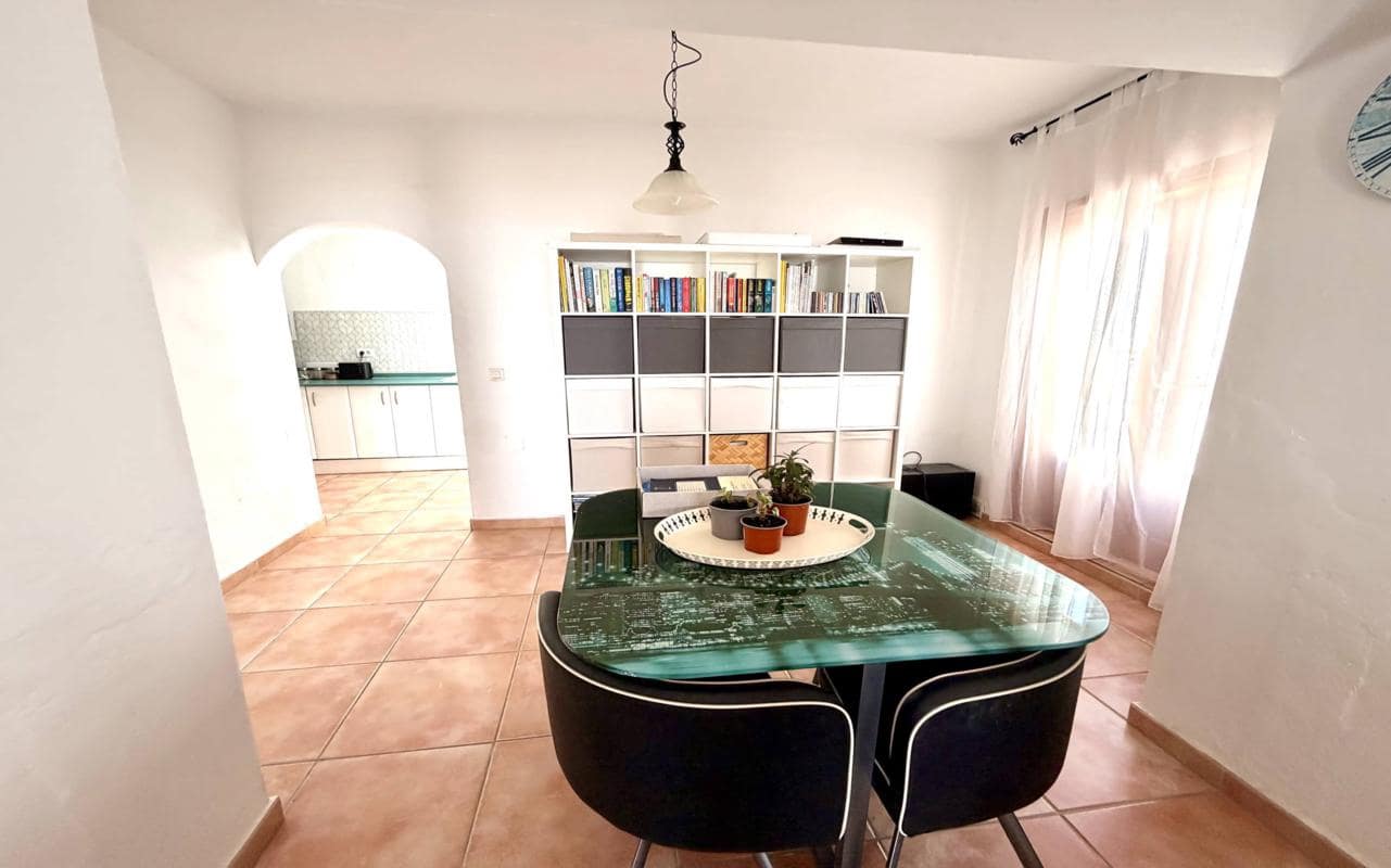 4 bedroom Villa for sale in Puerto del Carmen with pool - € 399,000 (Ref: 10134820)
