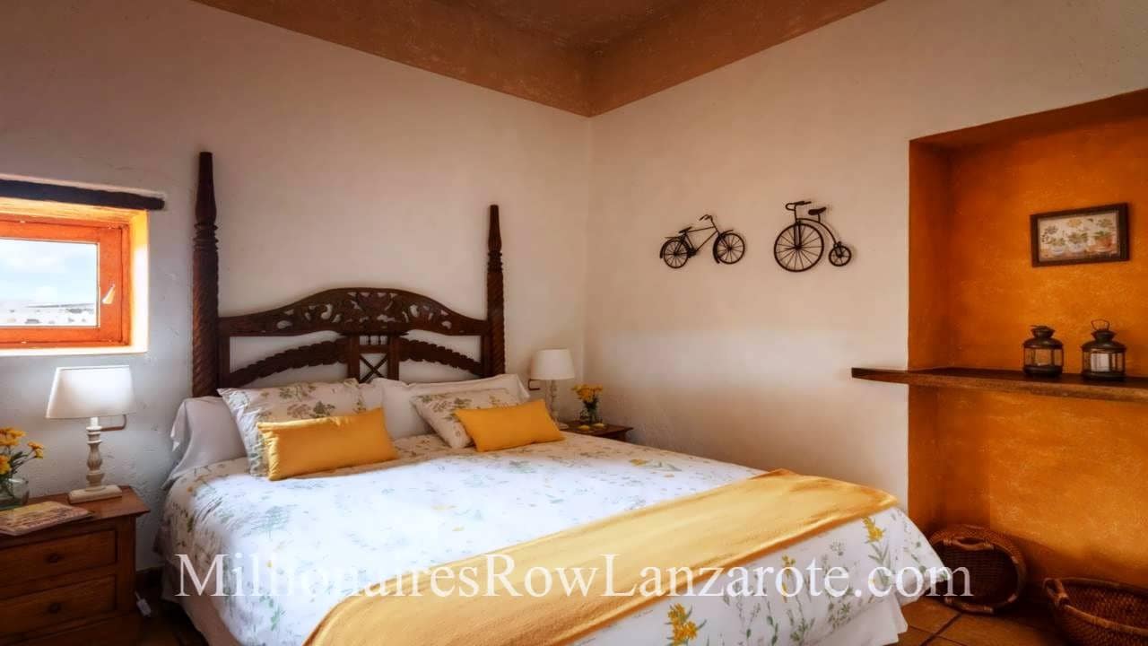 11 bedroom Hotel for sale in Haria with pool garage - € 2,299,000 (Ref: 8348642)