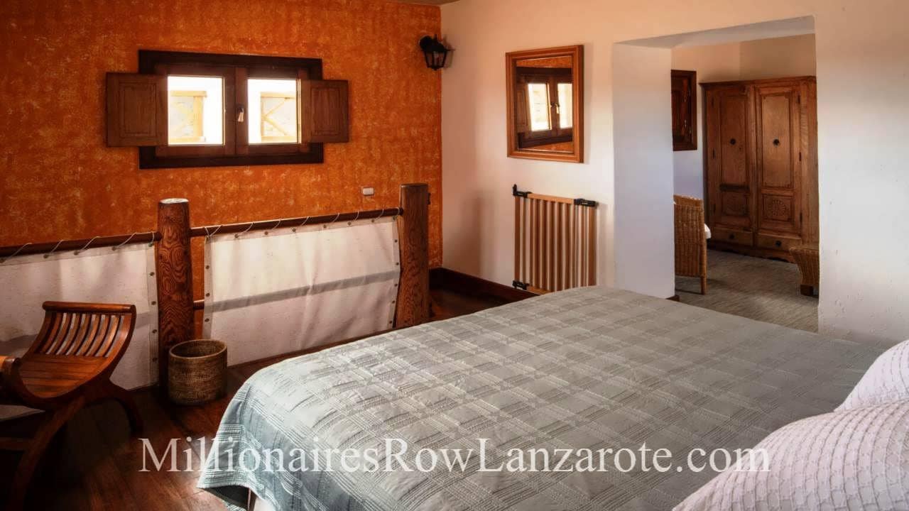 11 bedroom Hotel for sale in Haria with pool garage - € 2,299,000 (Ref: 8348642)