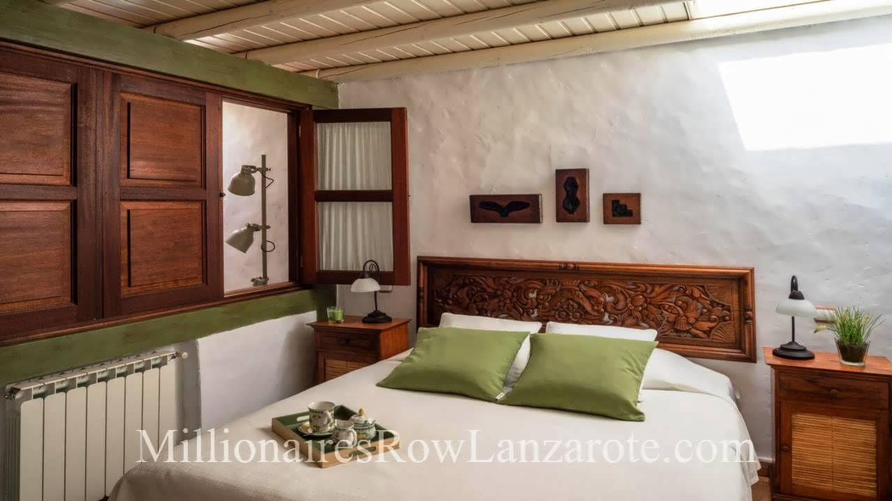 11 bedroom Hotel for sale in Haria with pool garage - € 2,299,000 (Ref: 8348642)