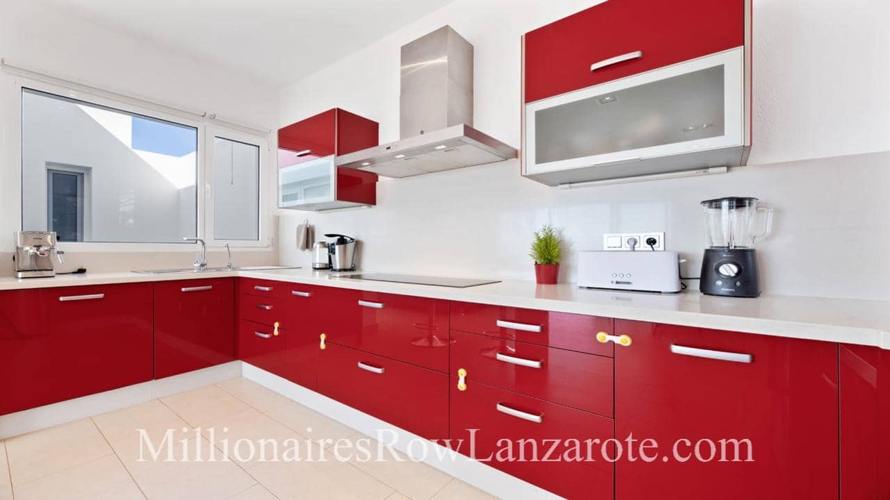 3 soveværelse Villa til salg i Tias med swimmingpool garage - € 1.240.000 (Ref: 8764980)