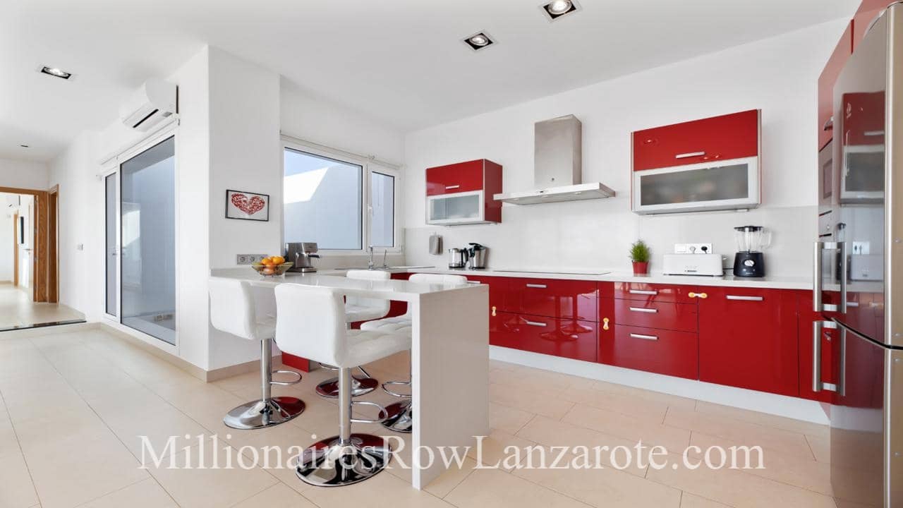 3 soveværelse Villa til salg i Tias med swimmingpool garage - € 1.240.000 (Ref: 8764980)