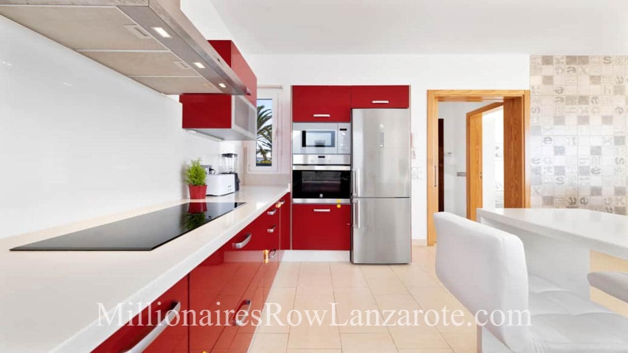 3 soveværelse Villa til salg i Tias med swimmingpool garage - € 1.240.000 (Ref: 8764980)