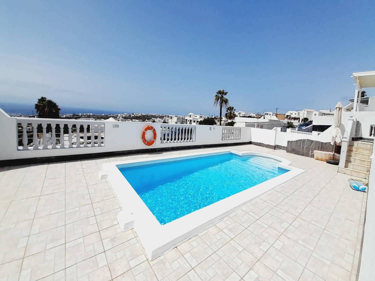 4 slaapkamer Villa te koop in Tias met zwembad garage - € 750.000 (Ref: 9013186)