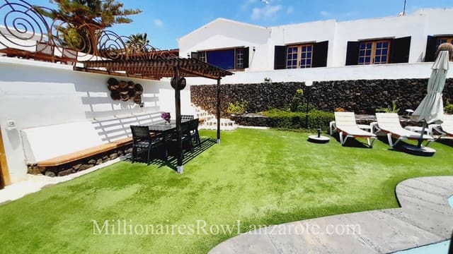 6 quarto Moradia para venda em Guime, San Bartolomé com piscina garagem - 790 000 € (Ref: 9019296)
