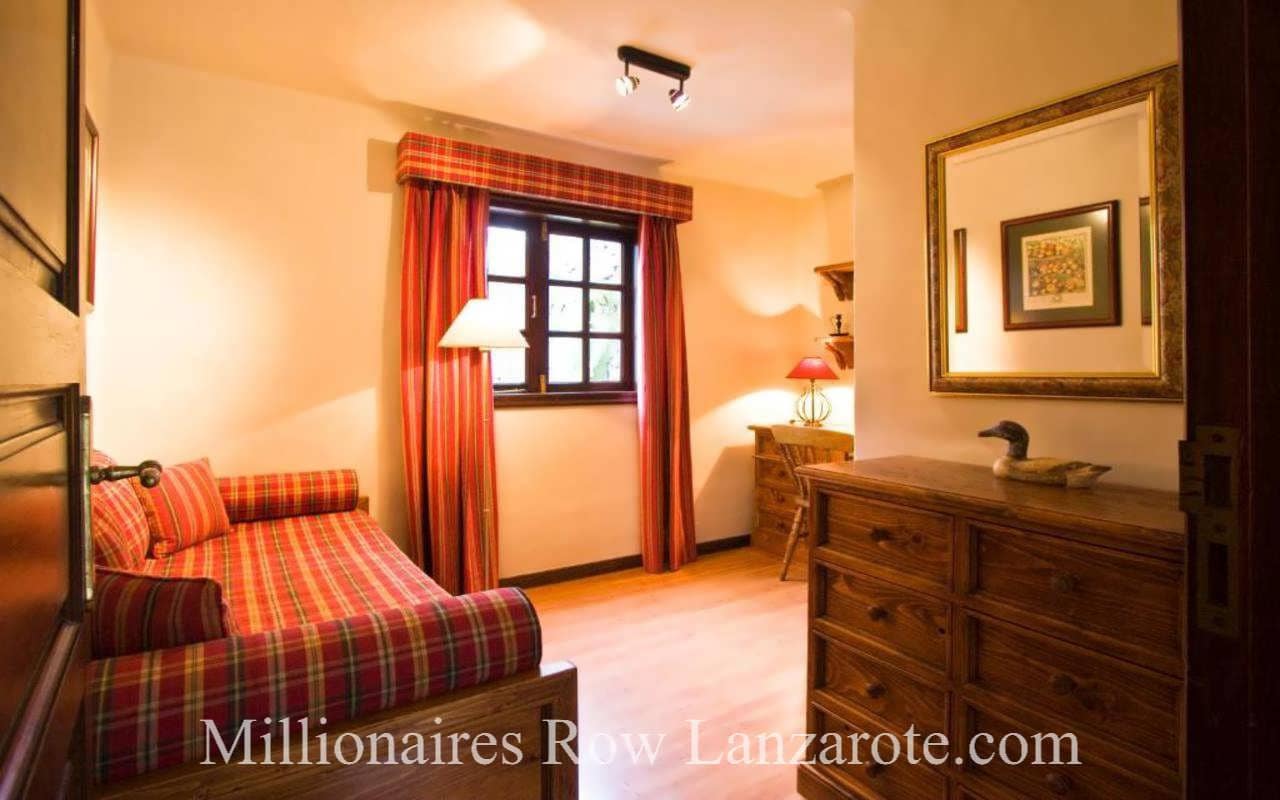 7 soverom Villa til salgs i Tahiche med svømmebasseng - € 1 690 000 (Ref: 9237689)