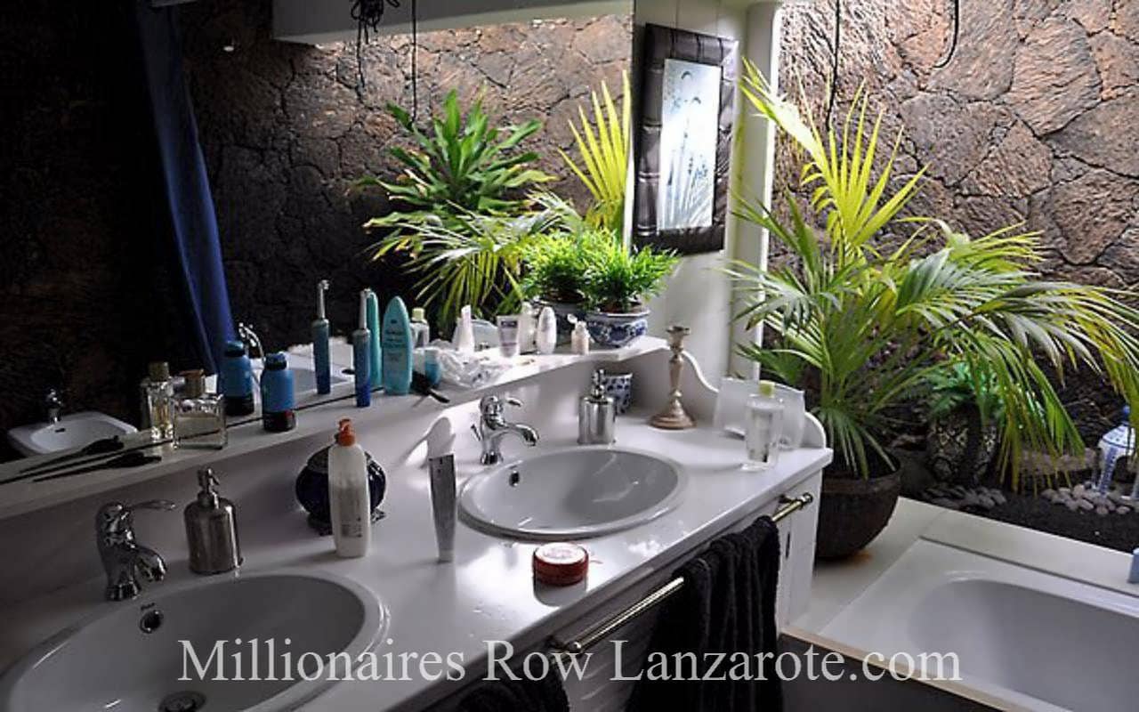 7 soverom Villa til salgs i Tahiche med svømmebasseng - € 1 690 000 (Ref: 9237689)