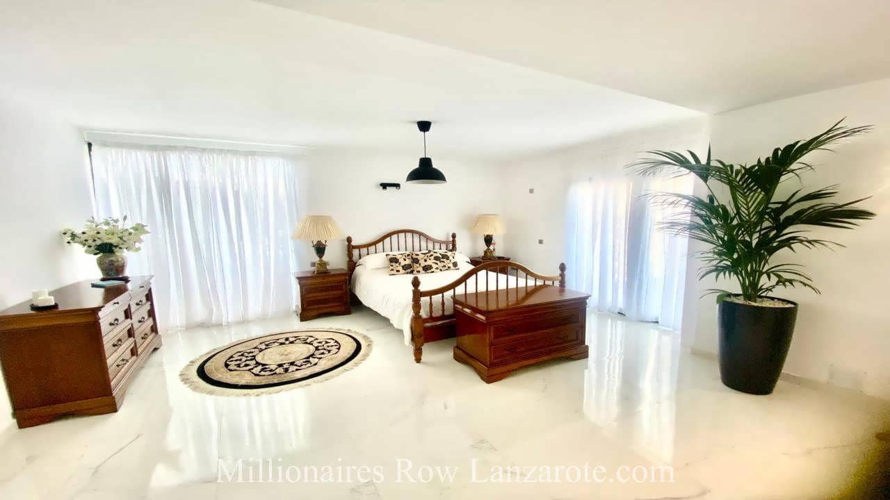 3 sypialnia Willa na sprzedaż w Tabayesco z basenem garażem - 650 000 € (Ref: 9452379)