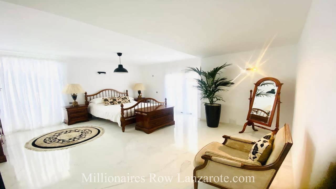 3 sypialnia Willa na sprzedaż w Tabayesco z basenem garażem - 650 000 € (Ref: 9452379)