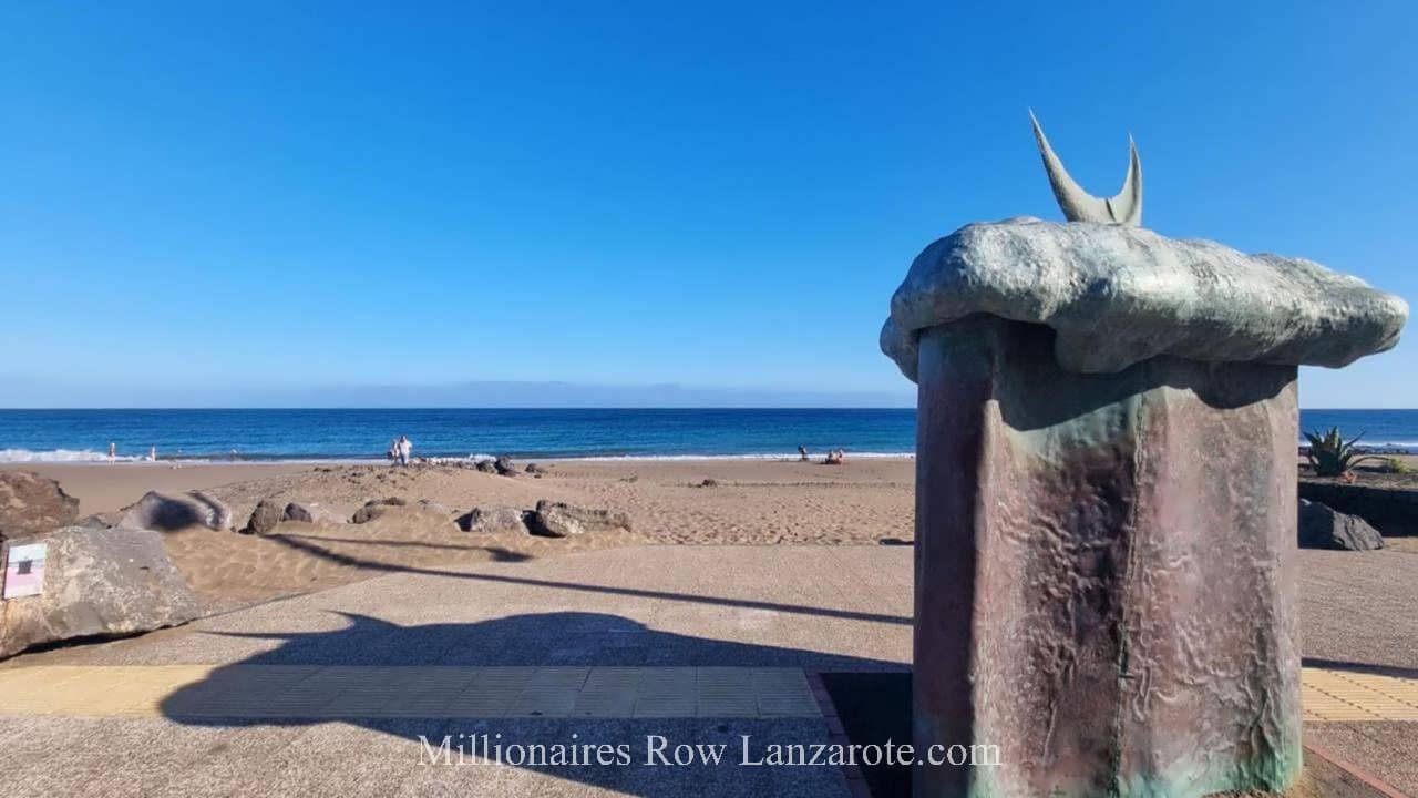 2 sovrum Lägenhet till salu i Puerto del Carmen med pool garage - 510 000 € (Ref: 9476262)