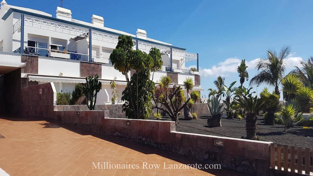 2 sovrum Lägenhet till salu i Puerto del Carmen med pool garage - 510 000 € (Ref: 9476262)