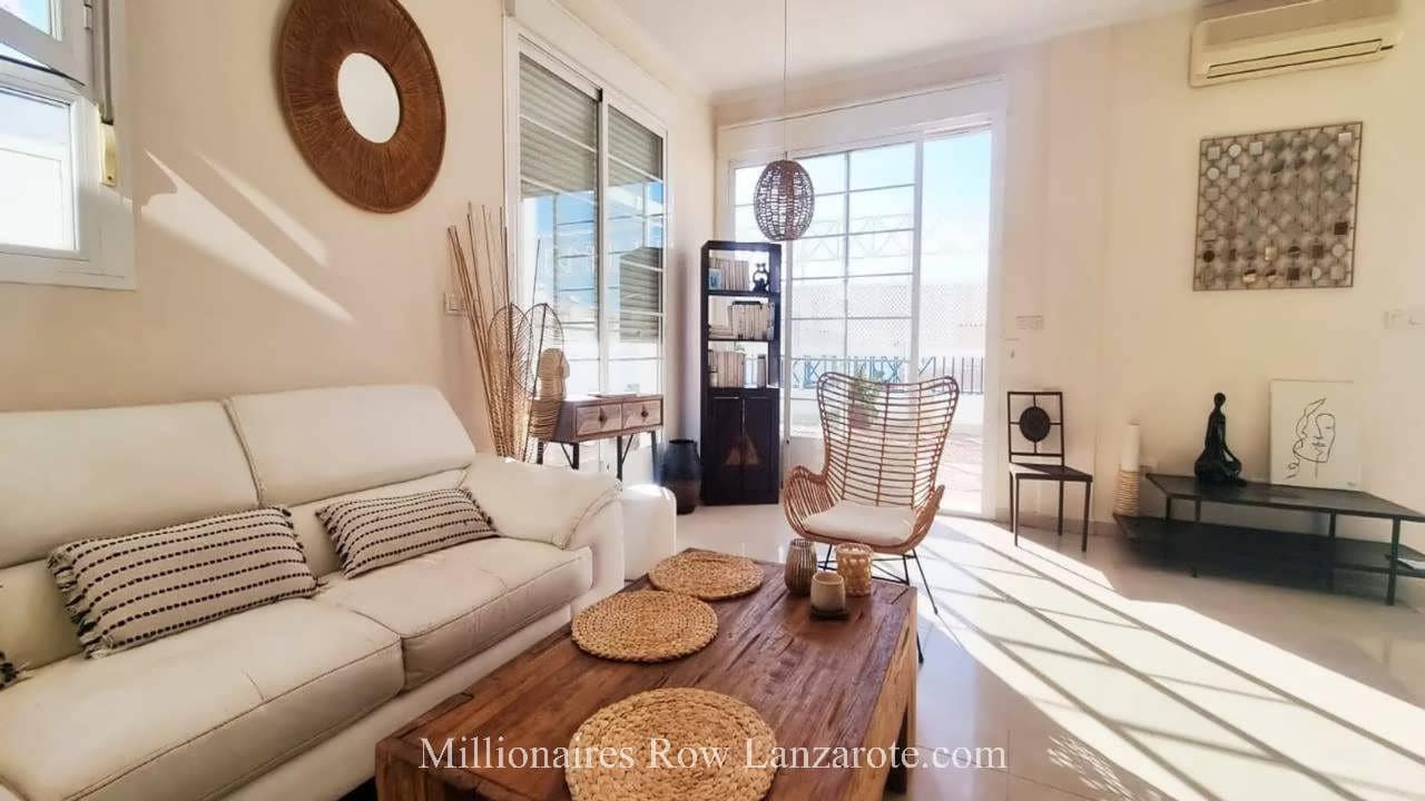 2 sovrum Lägenhet till salu i Puerto del Carmen med pool garage - 510 000 € (Ref: 9476262)