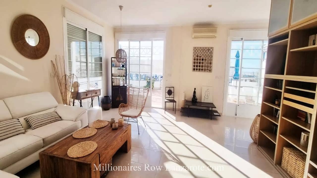 2 sovrum Lägenhet till salu i Puerto del Carmen med pool garage - 510 000 € (Ref: 9476262)