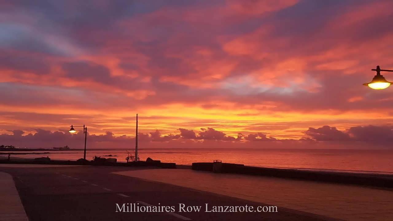 2 sovrum Lägenhet till salu i Puerto del Carmen med pool garage - 510 000 € (Ref: 9476262)