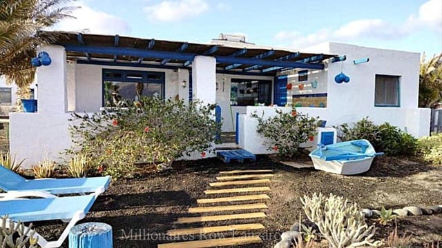 3 bedroom Villa for sale in Haría - € 780,000 (Ref: 9490854)