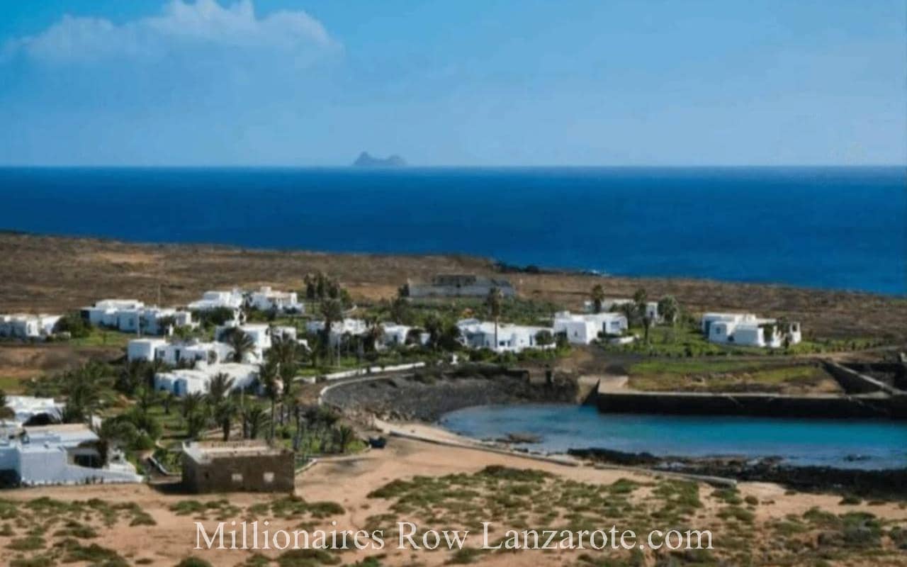 3 bedroom Villa for sale in Haria - € 780,000 (Ref: 9490854)