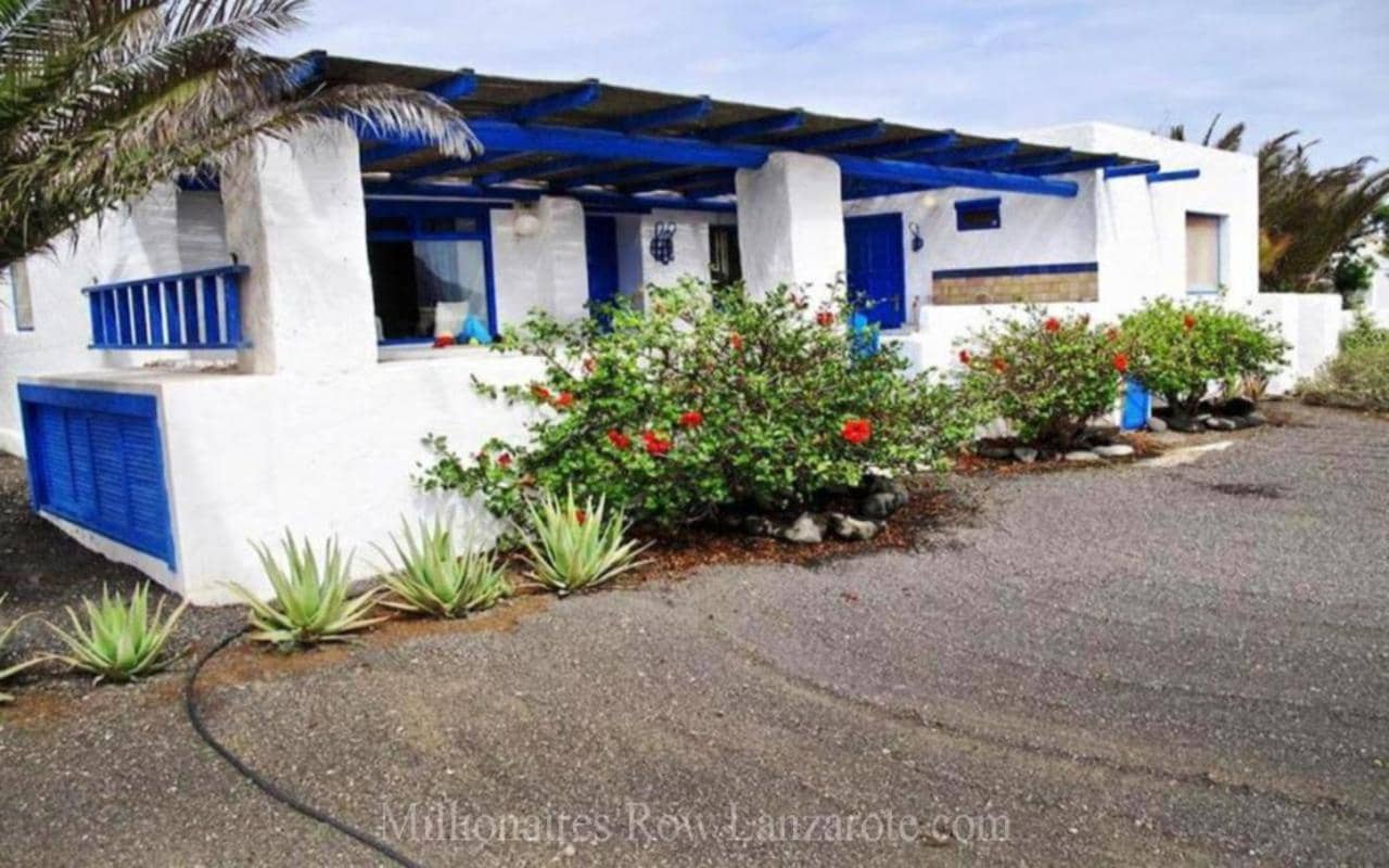 3 bedroom Villa for sale in Haria - € 780,000 (Ref: 9490854)