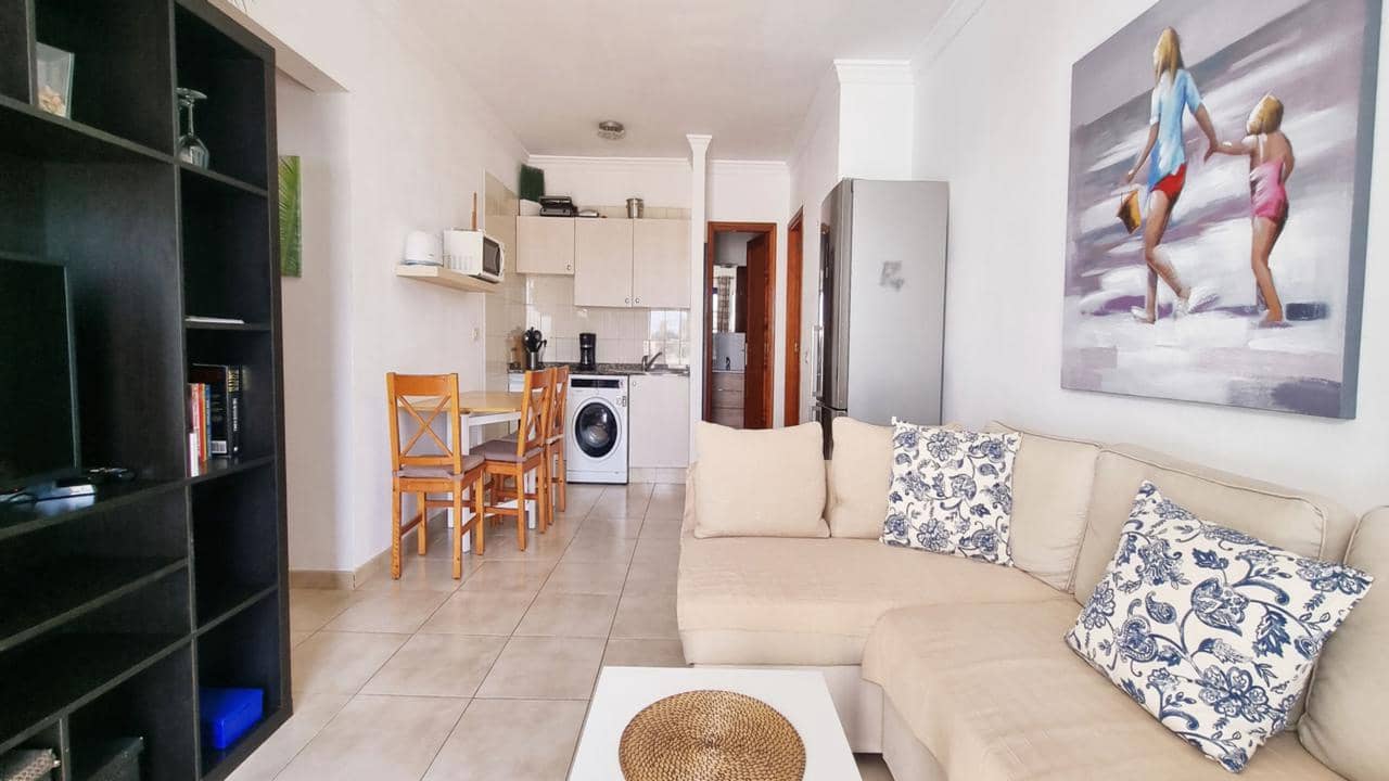 2 soverom Leilighet til salgs i Puerto del Carmen med svømmebasseng - € 278 000 (Ref: 9519264)