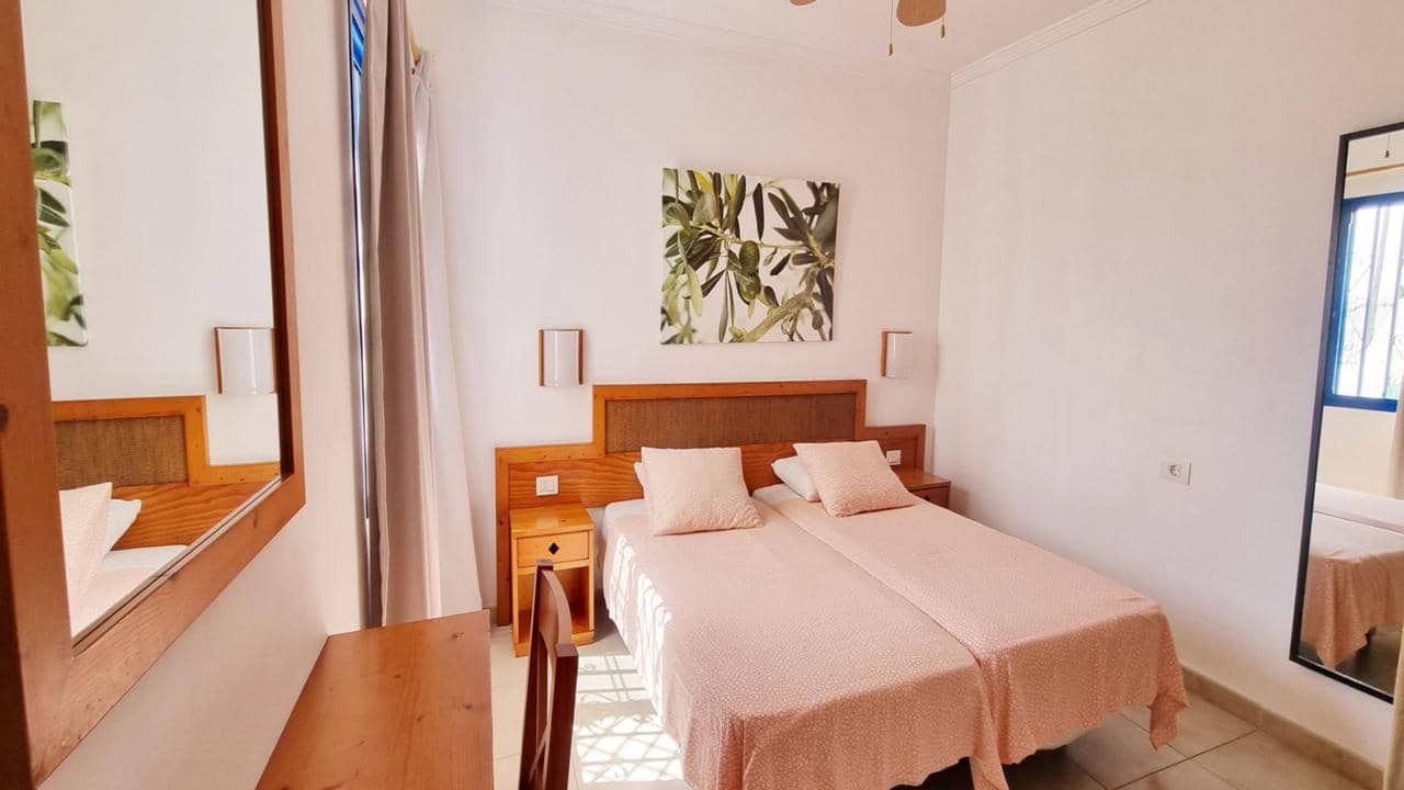 2 soverom Leilighet til salgs i Puerto del Carmen med svømmebasseng - € 278 000 (Ref: 9519264)