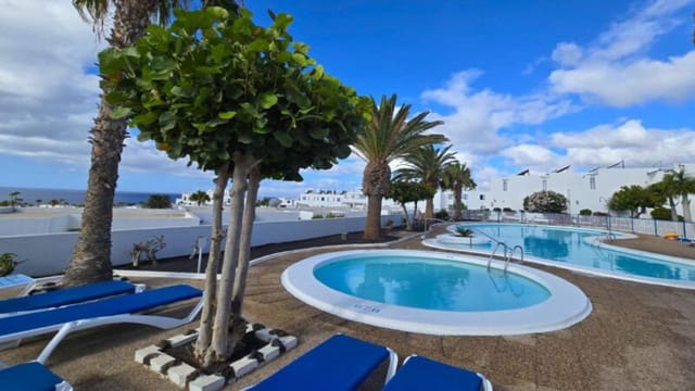 2 soverom Leilighet til salgs i Puerto del Carmen, Tías med svømmebasseng - € 278 000 (Ref: 9519264)