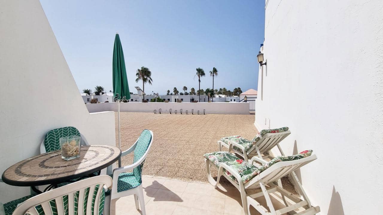 2 soverom Leilighet til salgs i Puerto del Carmen med svømmebasseng - € 278 000 (Ref: 9519264)