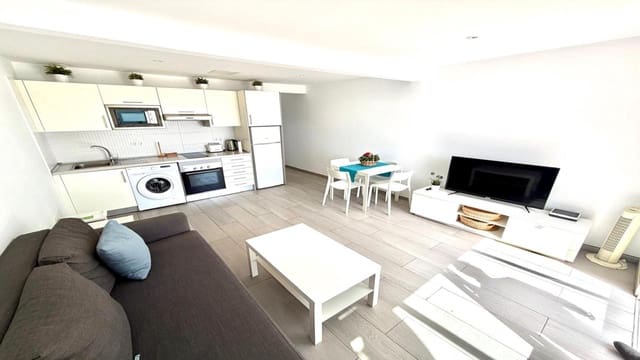 Apartamento de 1 habitación en Puerto del Carmen, Tías en venta con piscina - 258.000 € (Ref: 9652817)