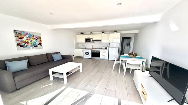 Apartamento de 1 habitación en Puerto del Carmen, Tías en venta con piscina - 258.000 € (Ref: 9652817)