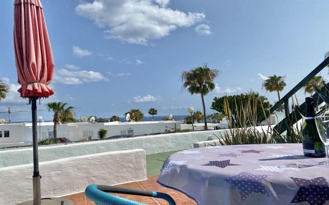 1 chambre Appartement à vendre à Puerto del Carmen, Tías avec piscine - 239 000 € (Ref: 9874042)