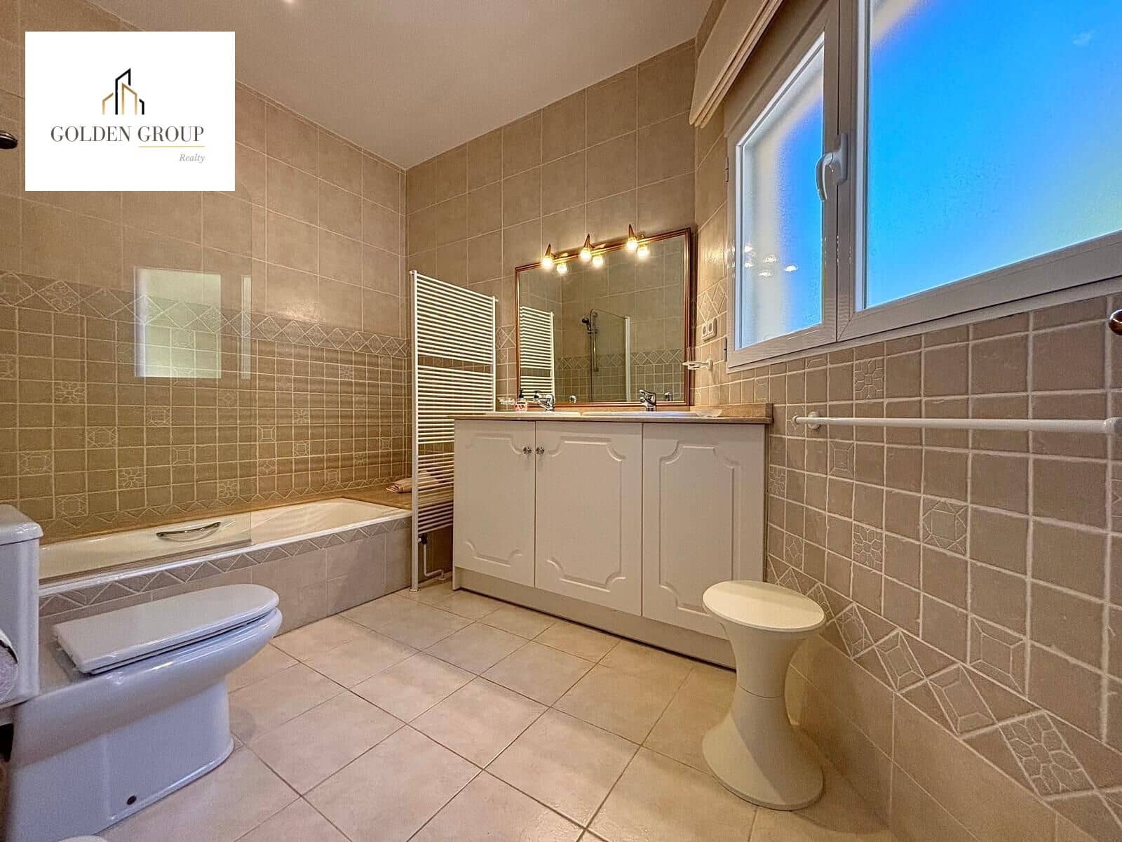 5 soverom Villa til salgs i Altea med svømmebasseng garasje - € 1 375 000 (Ref: 8303356)