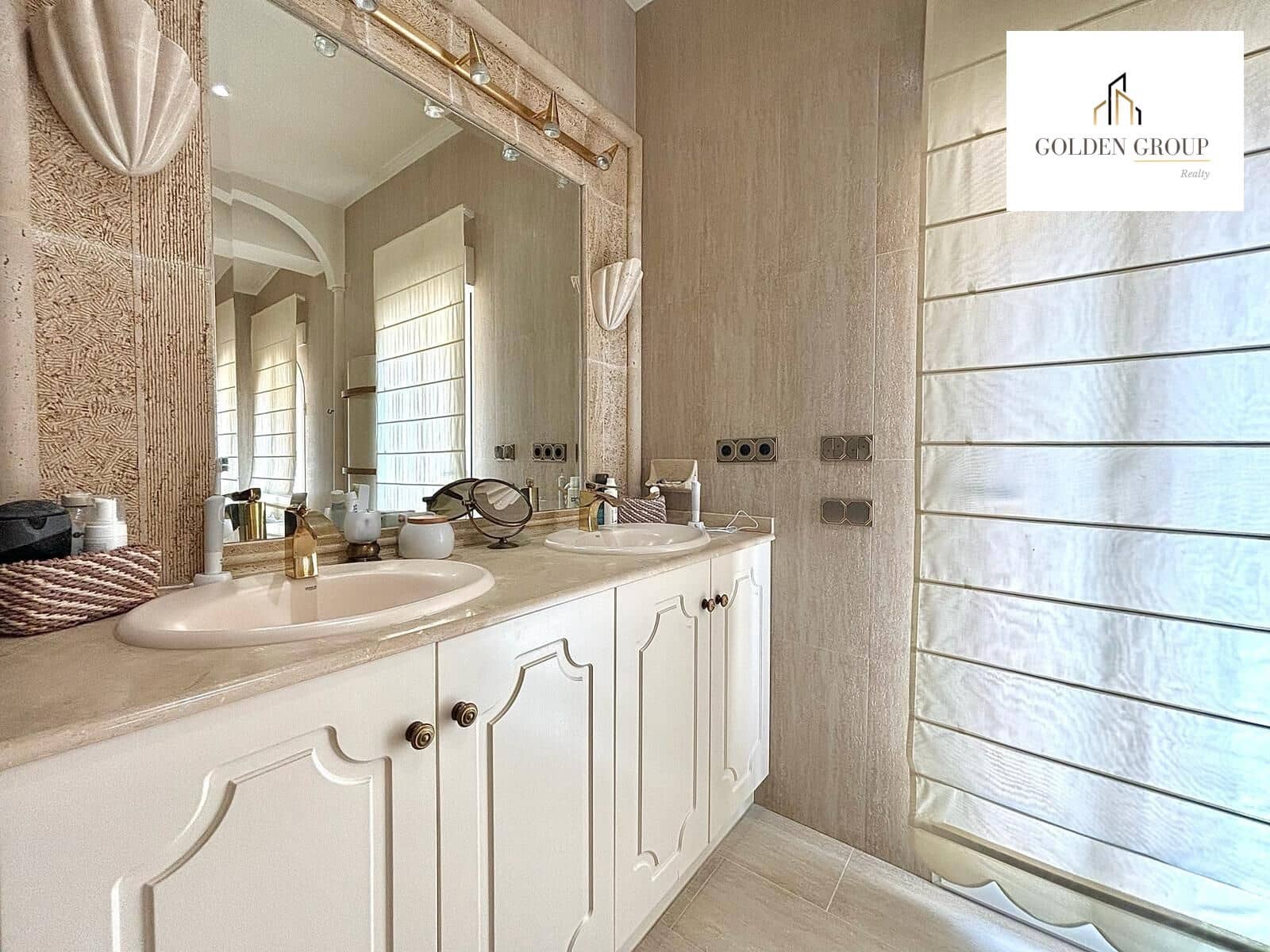5 soveværelse Villa til salg i Altea med swimmingpool garage - € 1.375.000 (Ref: 8303356)