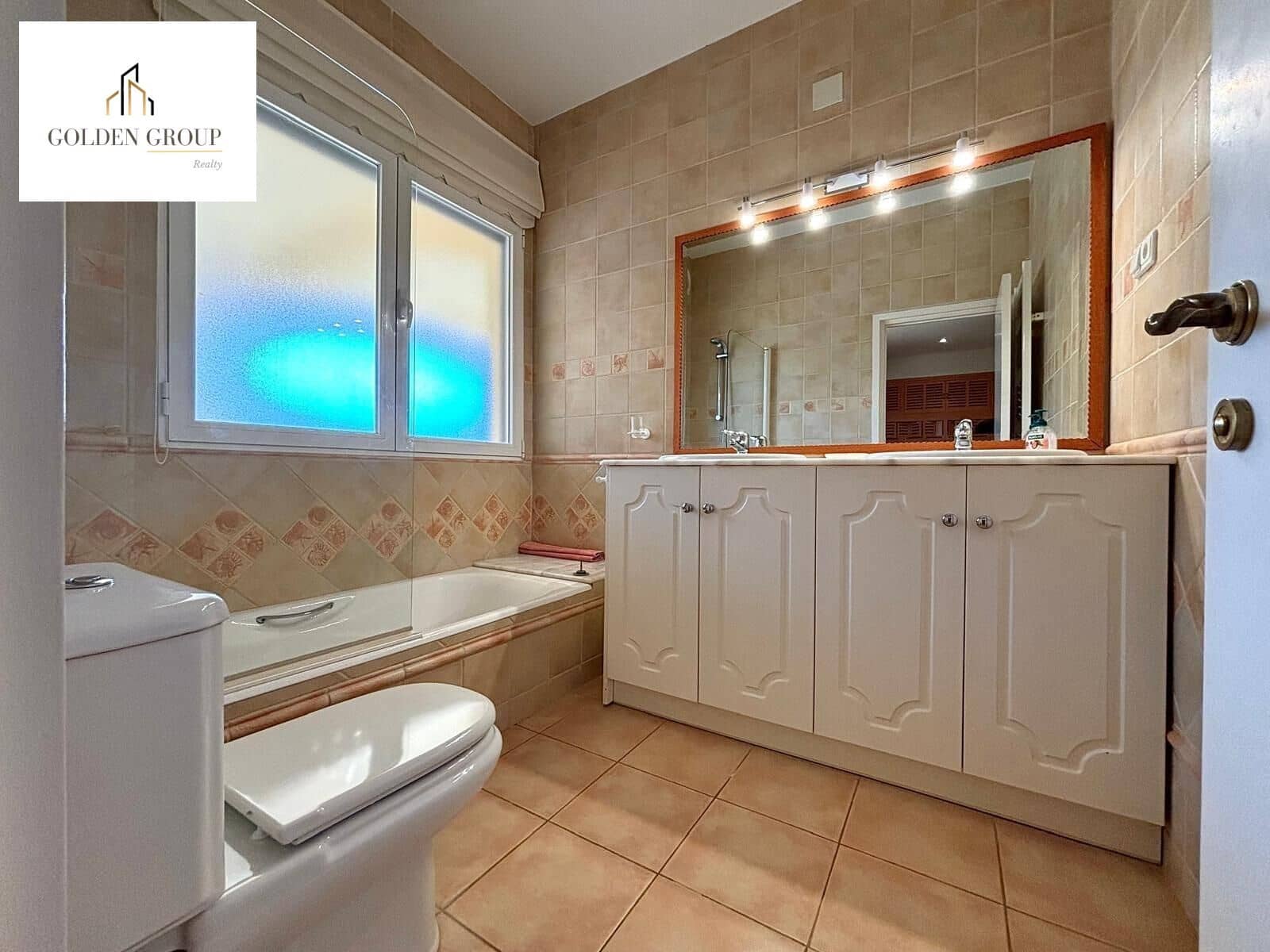 5 soveværelse Villa til salg i Altea med swimmingpool garage - € 1.375.000 (Ref: 8303356)