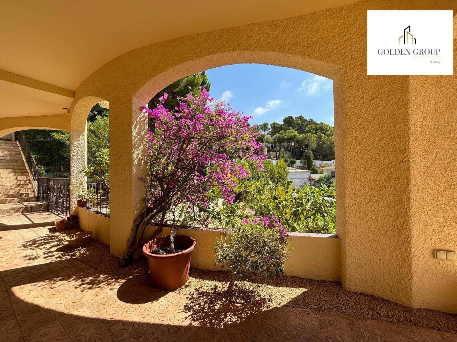 5 soveværelse Villa til salg i Altea med swimmingpool garage - € 1.375.000 (Ref: 8303356)