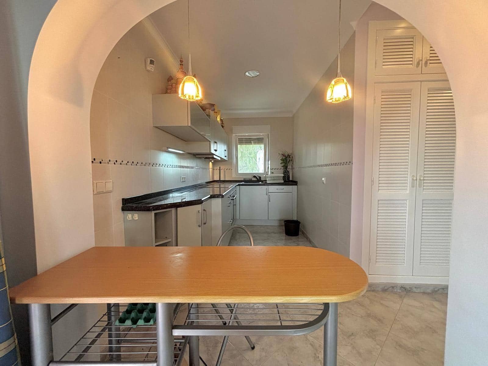 4 sypialnia Willa na sprzedaż w Calpe / Calp z basenem garażem - 890 000 € (Ref: 8324997)