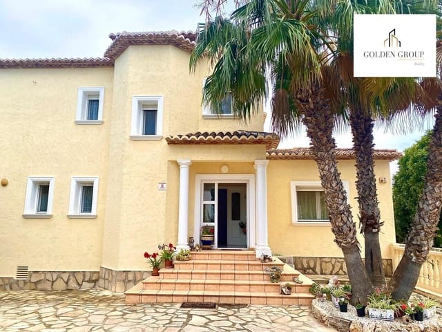 4 sypialnia Willa na sprzedaż w Calpe / Calp z basenem garażem - 890 000 € (Ref: 8324997)