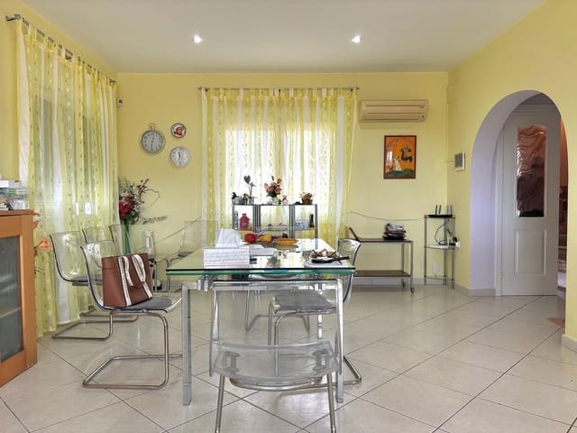 4 soverom Villa til salgs i Calpe / Calp med svømmebasseng garasje - € 890 000 (Ref: 8324997)