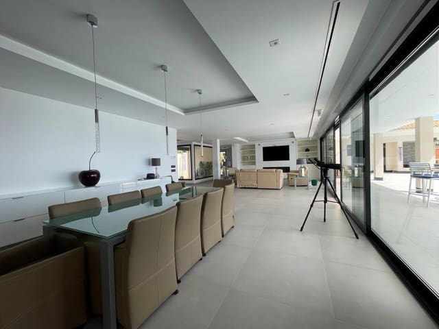 Chalet de 6 habitaciones en Altea en venta con piscina garaje - 3.500.000 € (Ref: 8339838)