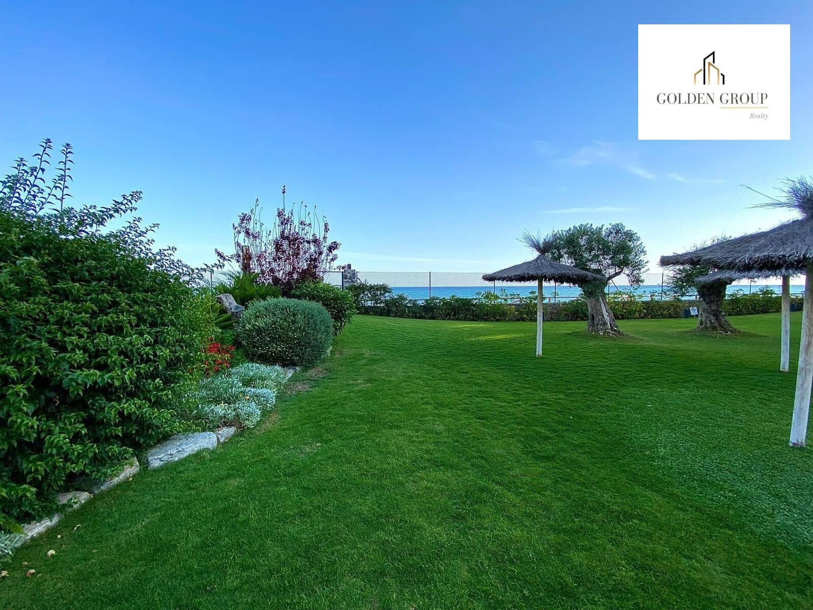 2 bedroom Flat for sale in Altea with pool garage - € 440,000 (Ref: 8385371)