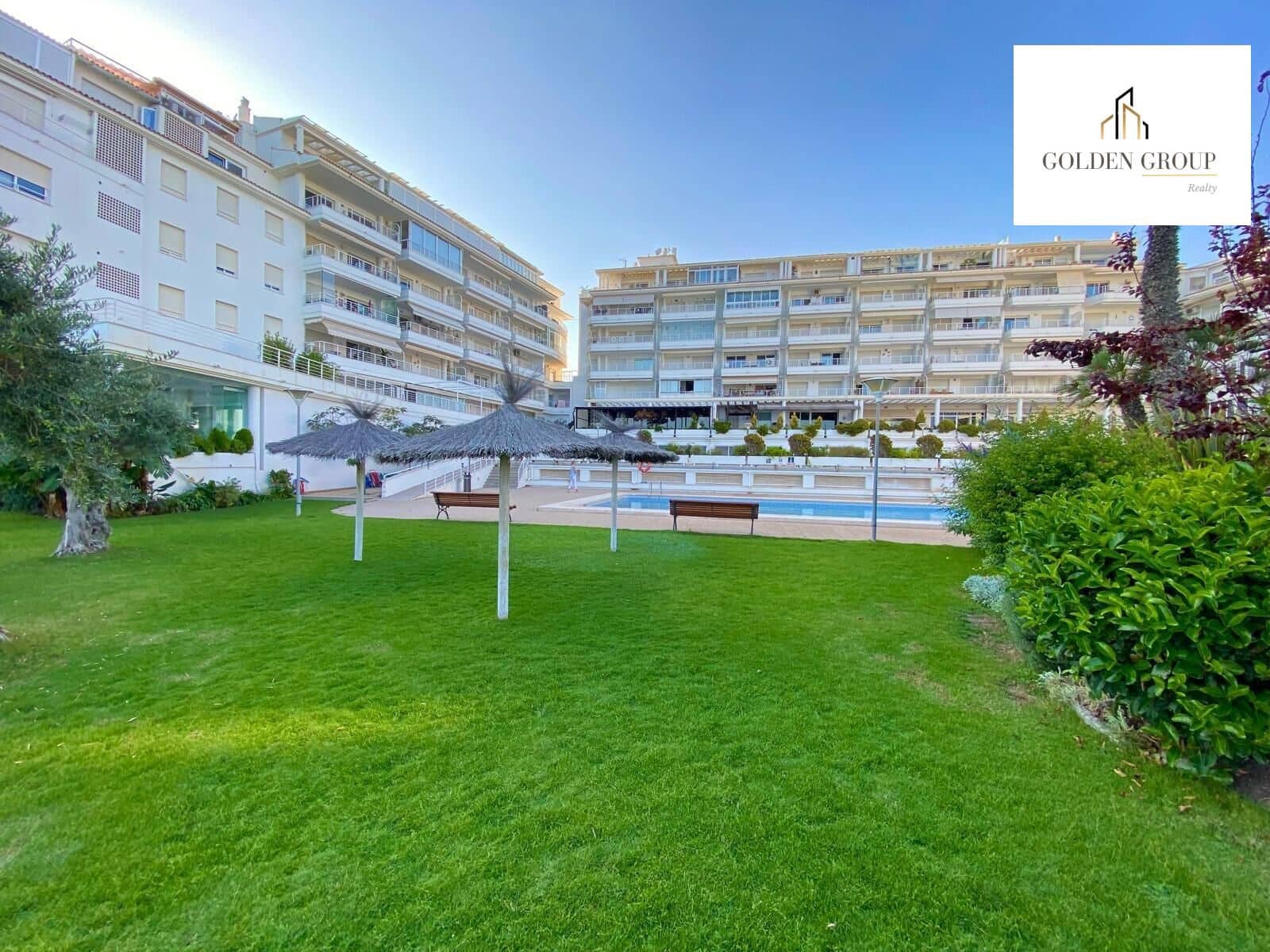 2 slaapkamer Flat te koop in Altea met zwembad garage - € 440.000 (Ref: 8385371)