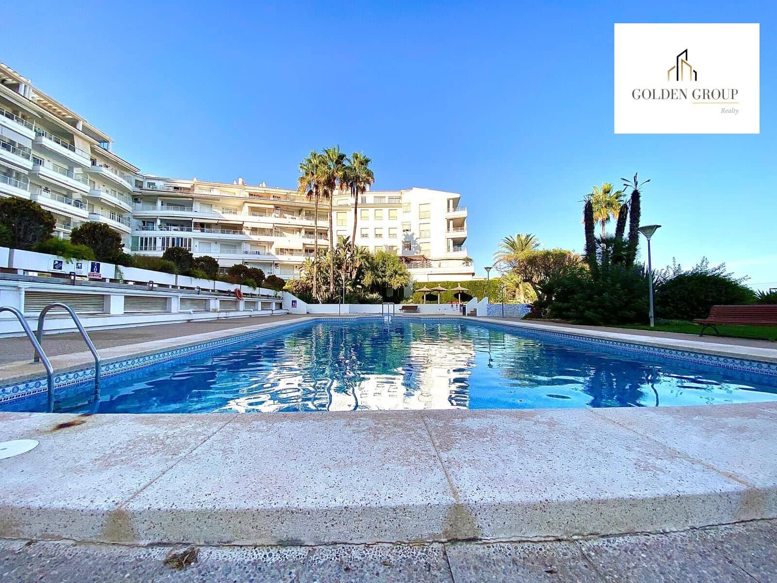 2 slaapkamer Flat te koop in Altea met zwembad garage - € 440.000 (Ref: 8385371)