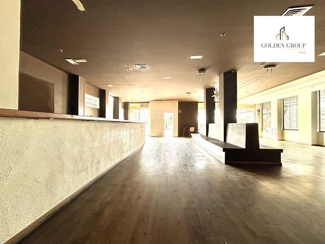 Commercial for sale in Altea - € 695,000 (Ref: 8392733)