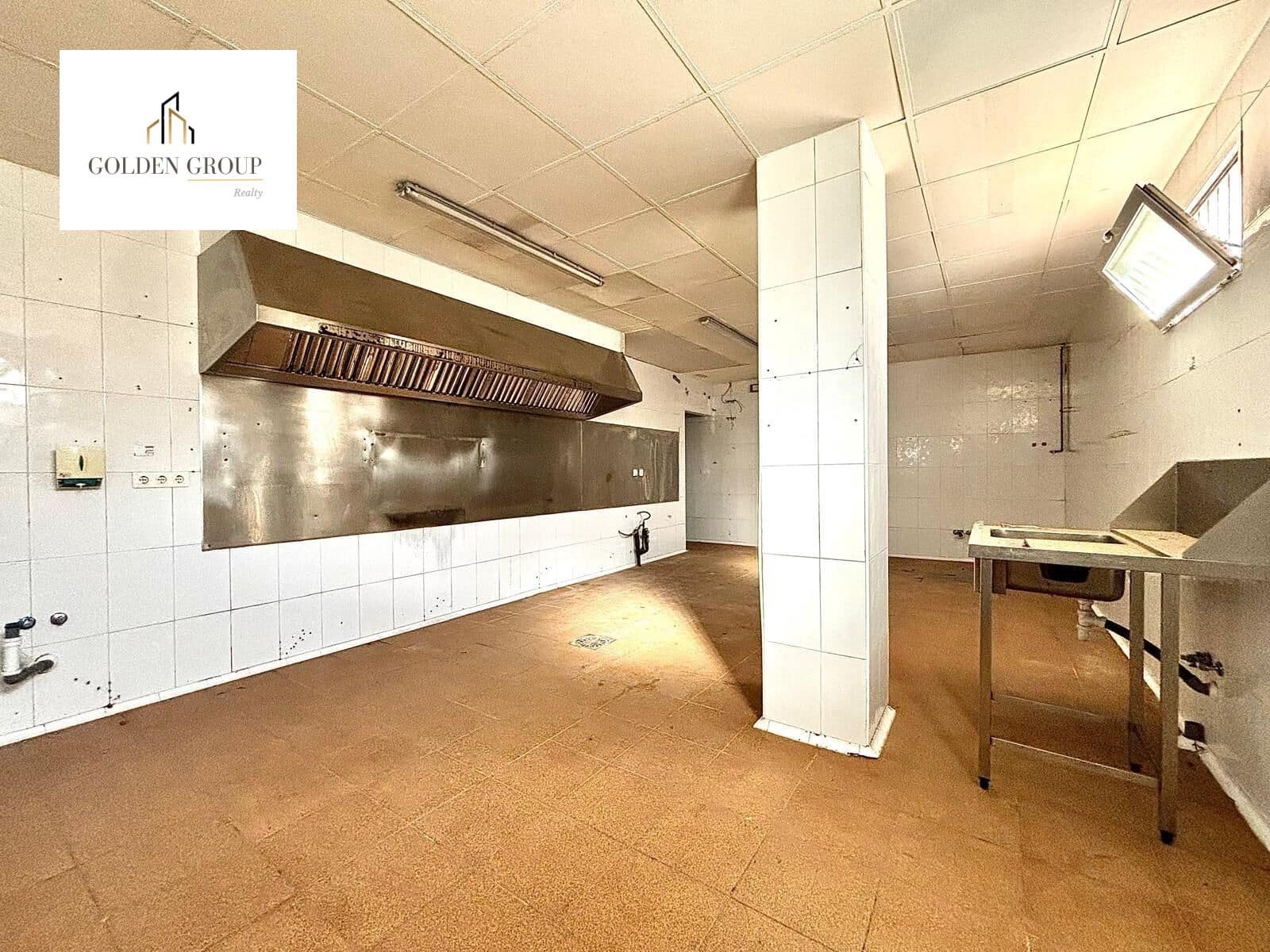 Komercyjne na sprzedaż w Altea - 695 000 € (Ref: 8392733)