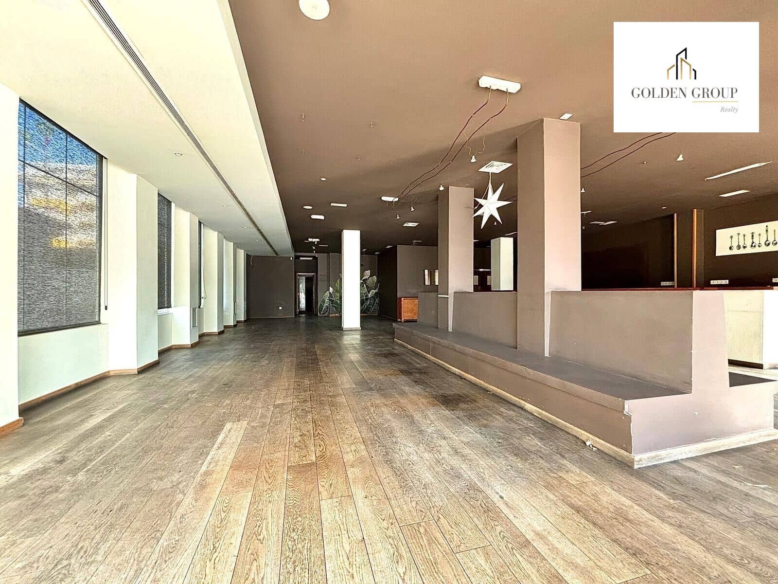 Kaupallinen myytävänä paikassa Altea - 695 000 € (Ref: 8392733)