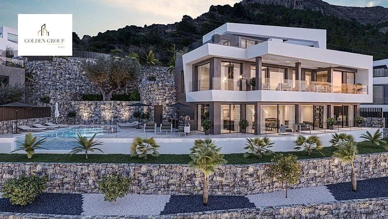 4 bedroom Villa for sale in Calpe / Calp with pool garage - € 1,950,000 (Ref: 8421426)