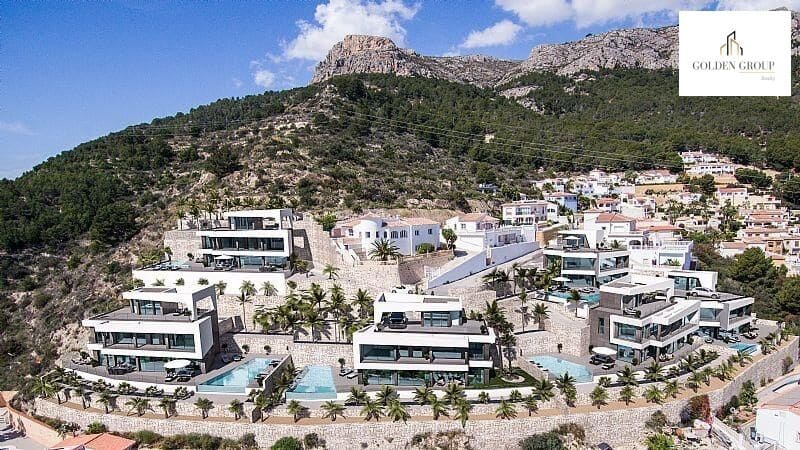 4 sypialnia Willa na sprzedaż w Calpe / Calp z basenem garażem - 1 850 000 € (Ref: 8430486)