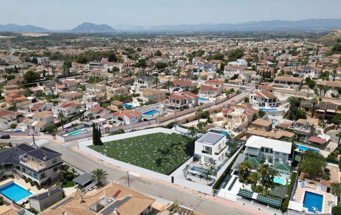 3 bedroom Villa for sale in Ciudad Quesada with pool garage - € 899,900 (Ref: 8582257)